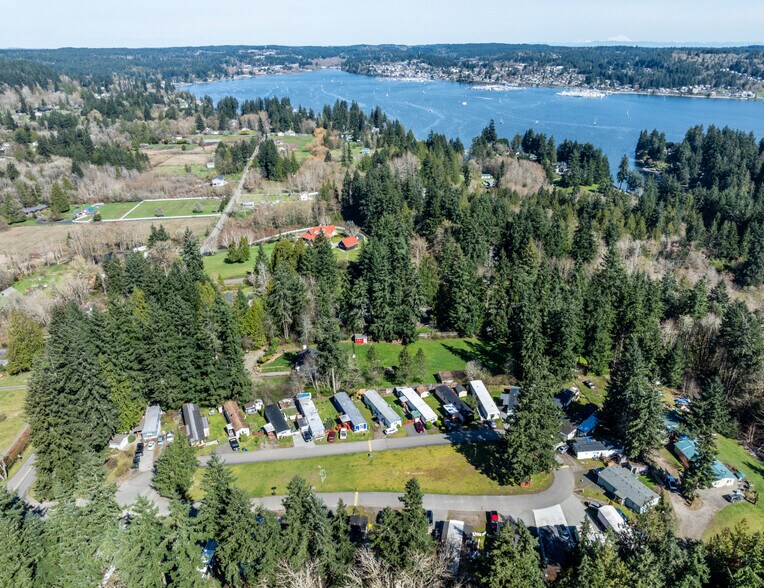 15800 Scandia Rd, Poulsbo, WA à vendre - Photo de l’immeuble – Image 2 sur 6