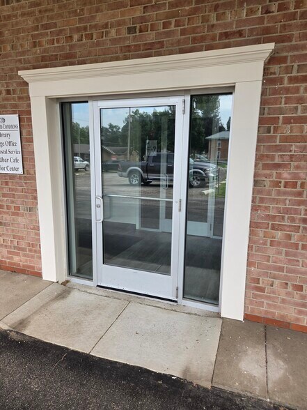 101-103 S Talbot St, Addison, MI à louer - Photo de l’immeuble – Image 2 sur 21