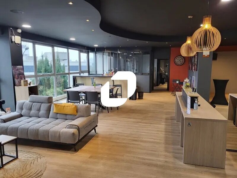 Local commercial dans Mérignac à louer Hall d’entrée– Image 1 sur 10