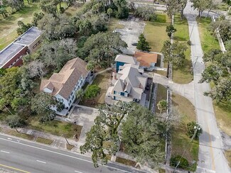 Plus de détails pour 404 S Ridgewood Ave, Daytona Beach, FL - Logement à vendre