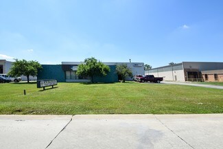 Plus de détails pour 34575 Commerce Rd, Fraser, MI - Industriel/Logistique à louer
