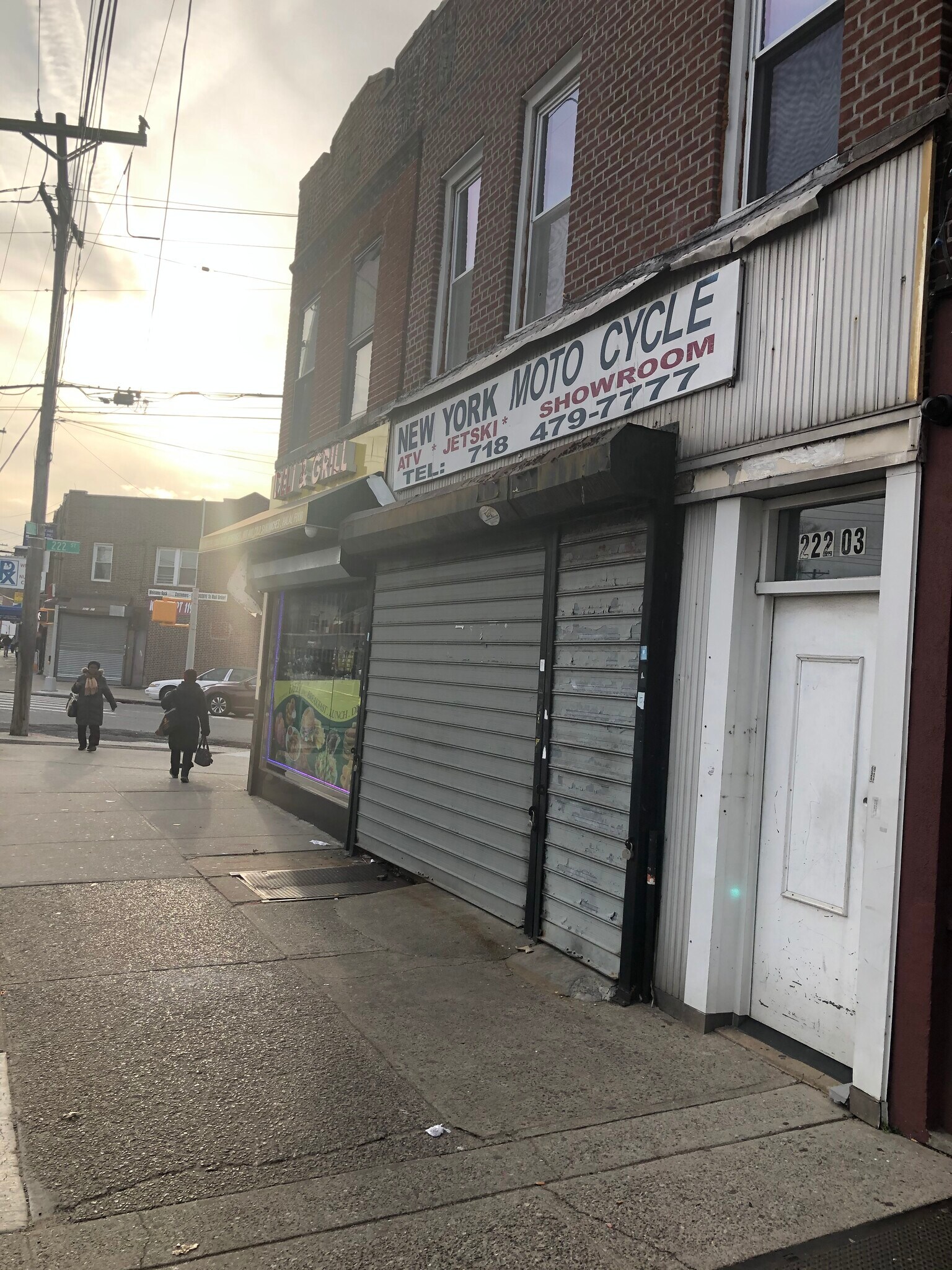 22203 Jamaica Ave, Queens Village, NY à vendre Photo principale– Image 1 sur 3