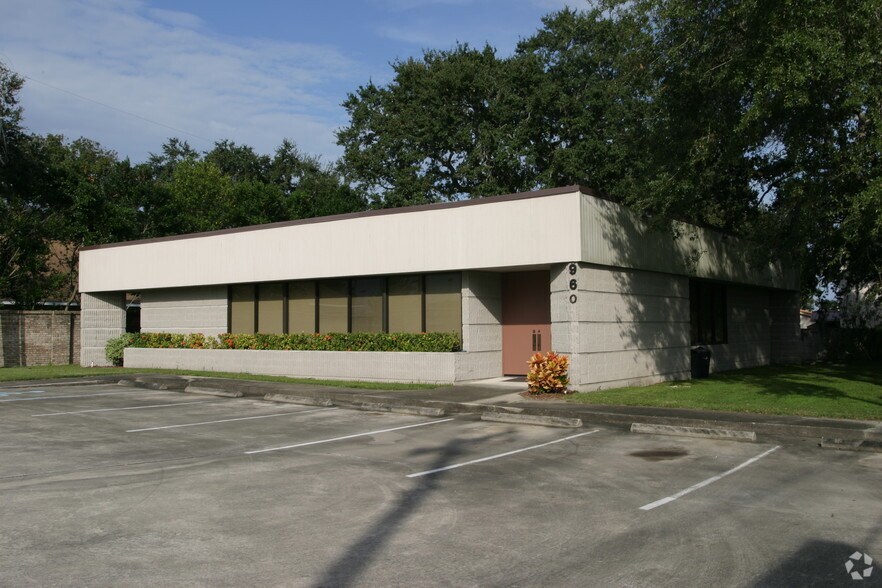 960 N Cocoa Blvd, Cocoa, FL à vendre - Photo de l’immeuble – Image 3 sur 21