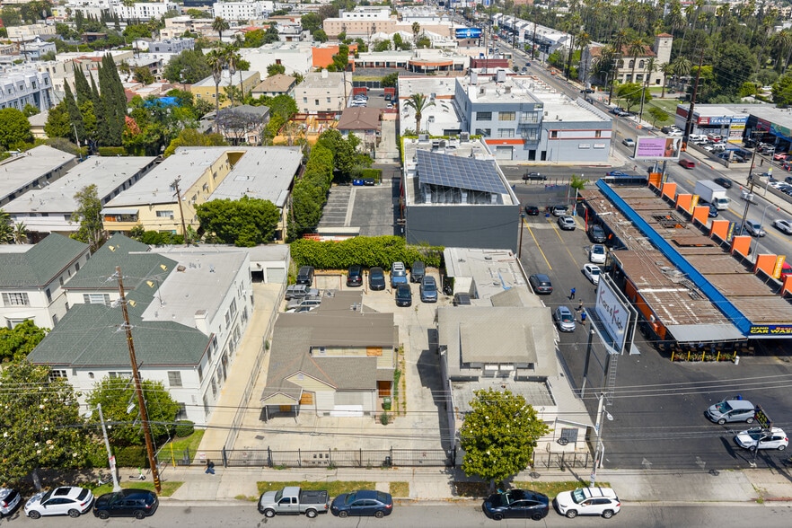 13K SF Double-Lot Dev Site | Hollywood portefeuille de 3 biens à vendre sur LoopNet.fr - Photo de l’immeuble – Image 2 sur 8
