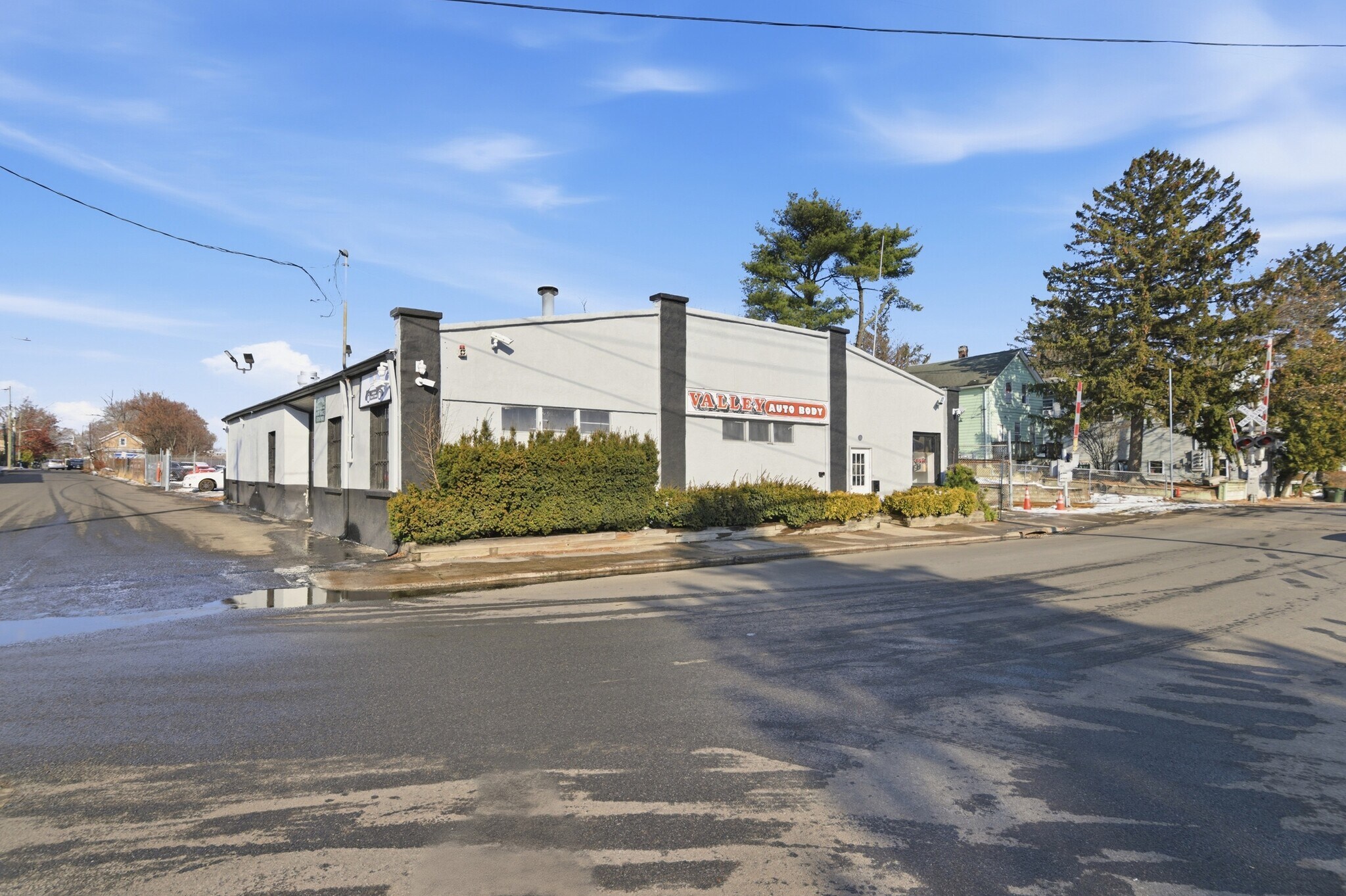 59 W Church St, Spring Valley, NY à louer Photo principale– Image 1 sur 33