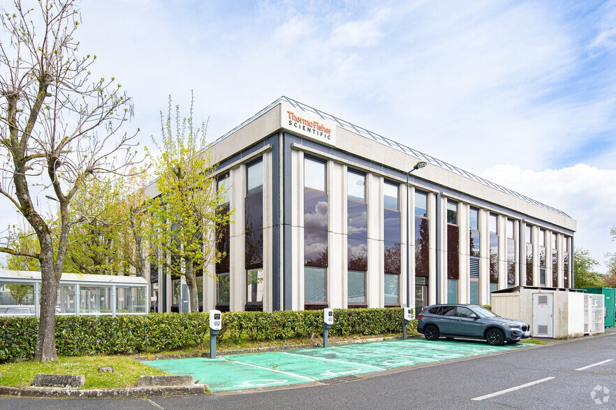 16 Avenue Du Québec, Villebon-sur-Yvette à louer - Photo de l’immeuble – Image 2 sur 2