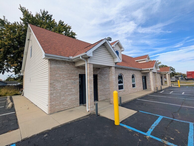 302-306 S Baldwin Ave, Marion, IN à louer - Photo principale – Image 1 sur 8