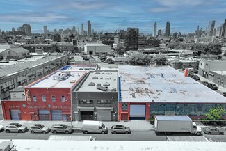 Plus de détails pour 330 Calyer, 273 Russell , 824 Humboldt – Industriel/Logistique à vendre, Brooklyn, NY