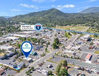 Plus de détails pour 1890 NW 6th St, Grants Pass, OR - Santé à vendre