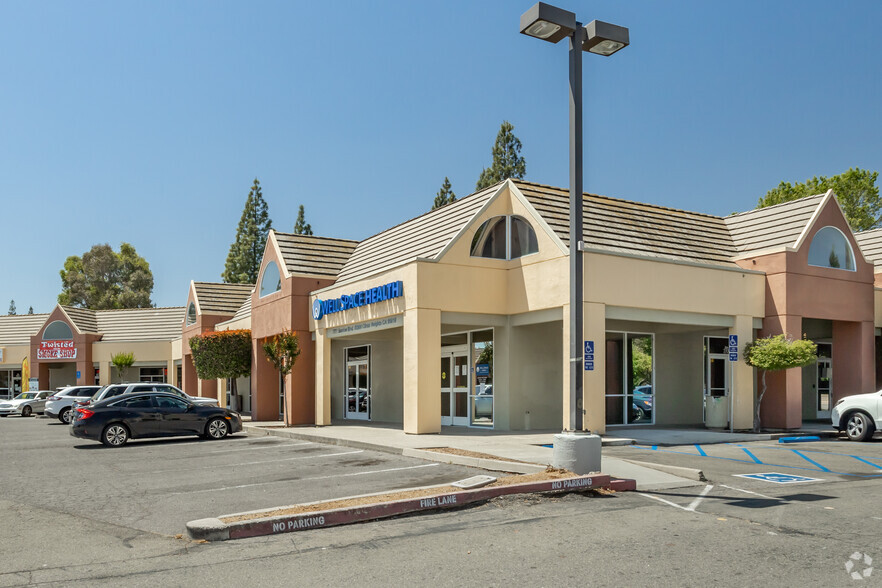 7777 Sunrise Blvd, Citrus Heights, CA à louer - Photo de l’immeuble – Image 2 sur 5
