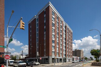 Plus de détails pour 52-07 Queens Blvd, Woodside, NY - Local commercial à louer