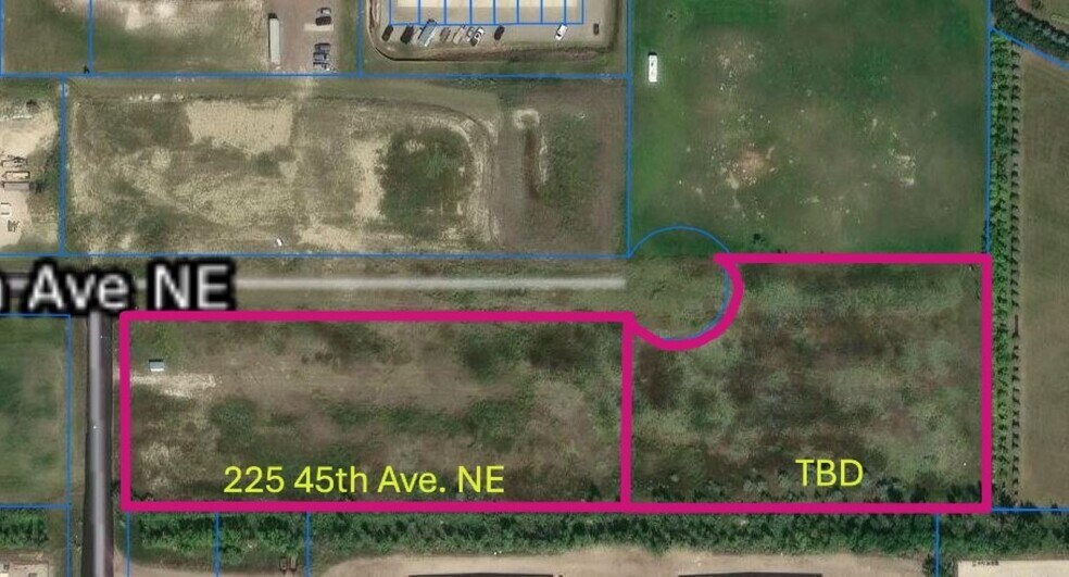 201 & 225 45th Ave, Minot, ND à vendre - Photo de l’immeuble – Image 3 sur 12