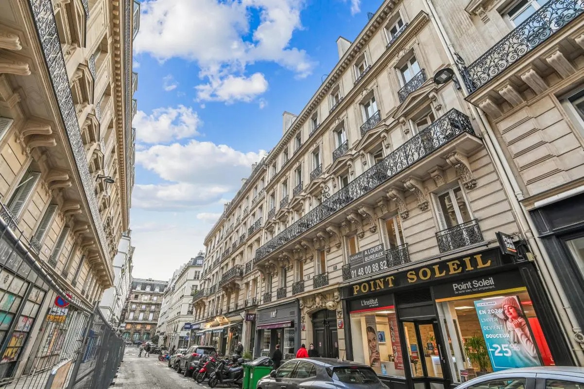Bureau dans Paris à louer Photo de l’immeuble– Image 1 sur 11