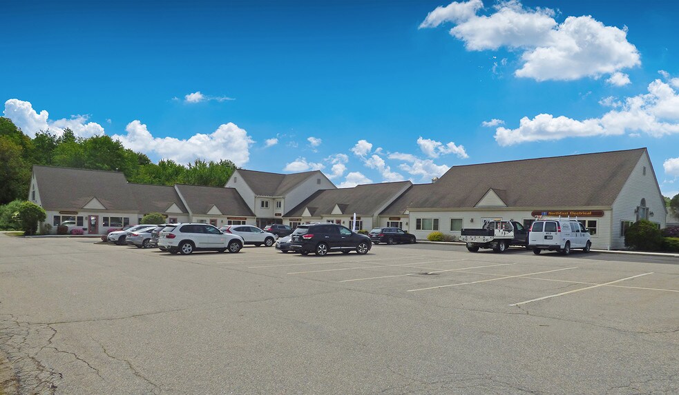 62 Portsmouth Ave, Stratham, NH à louer - Photo de l’immeuble – Image 2 sur 5