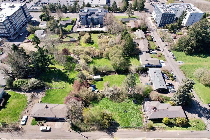 7010 SW Baylor St, Tigard, OR à vendre - Photo de l’immeuble – Image 3 sur 10