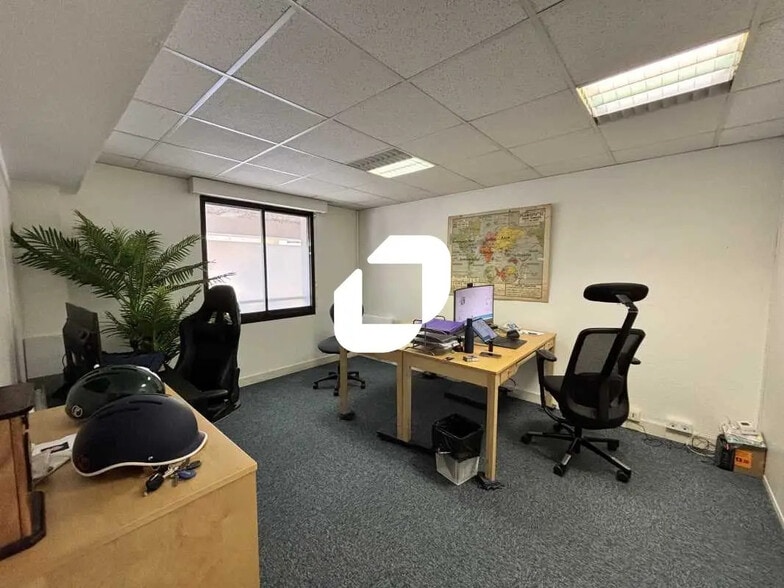 Bureau dans Bordeaux à louer - Photo de l’immeuble – Image 2 sur 6