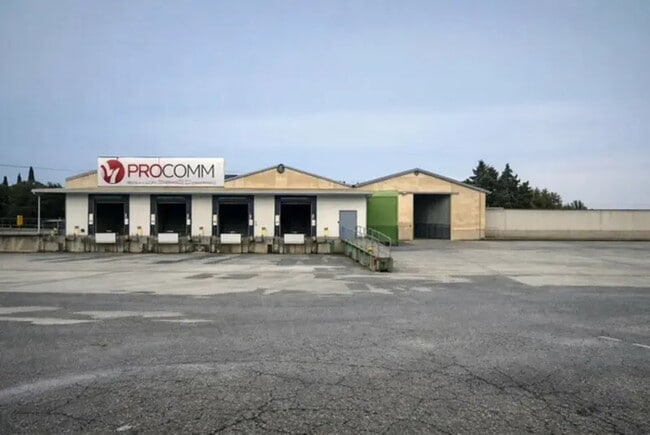 Plus de détails pour Industriel/Logistique à louer