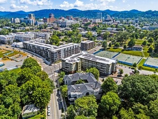 Plus de détails pour 64 Clingman Ave, Asheville, NC - Bureau à vendre