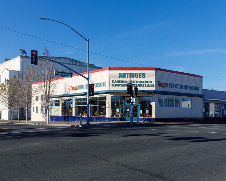 345 Tennessee St, Vallejo, CA à vendre - Photo de l’immeuble – Image 2 sur 19