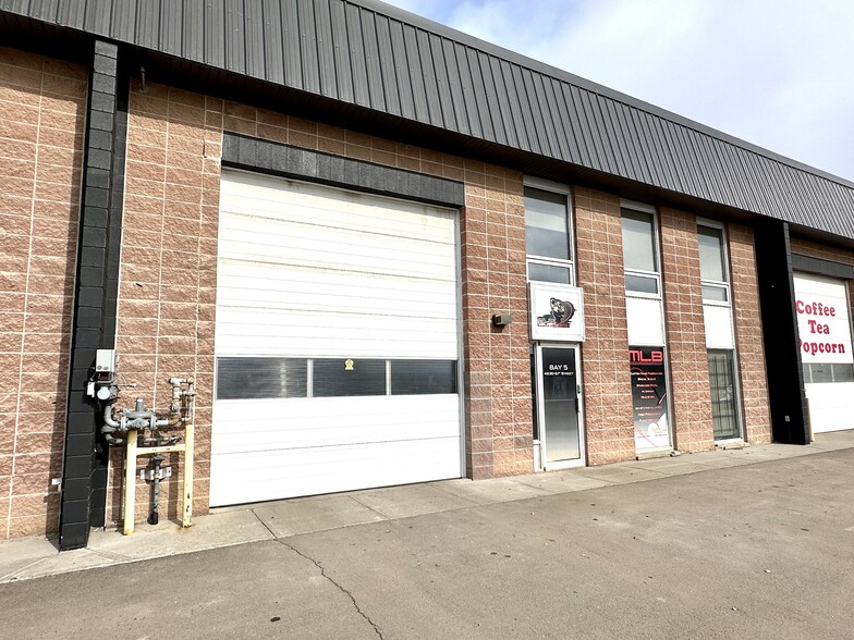 4630 61 St, Red Deer, AB à louer - Photo de l’immeuble – Image 2 sur 25