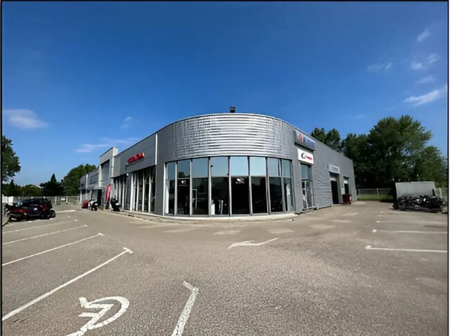 Plus de détails pour Local commercial à louer