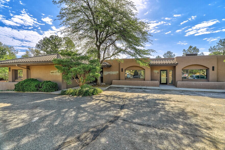 1577 Plaza West Dr, Prescott, AZ à louer - Photo de l’immeuble – Image 2 sur 13