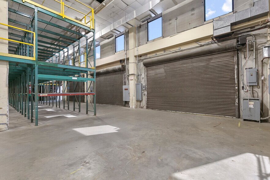 3131 N I-10 Service Rd E, Metairie, LA à louer - Photo de l’immeuble – Image 3 sur 16