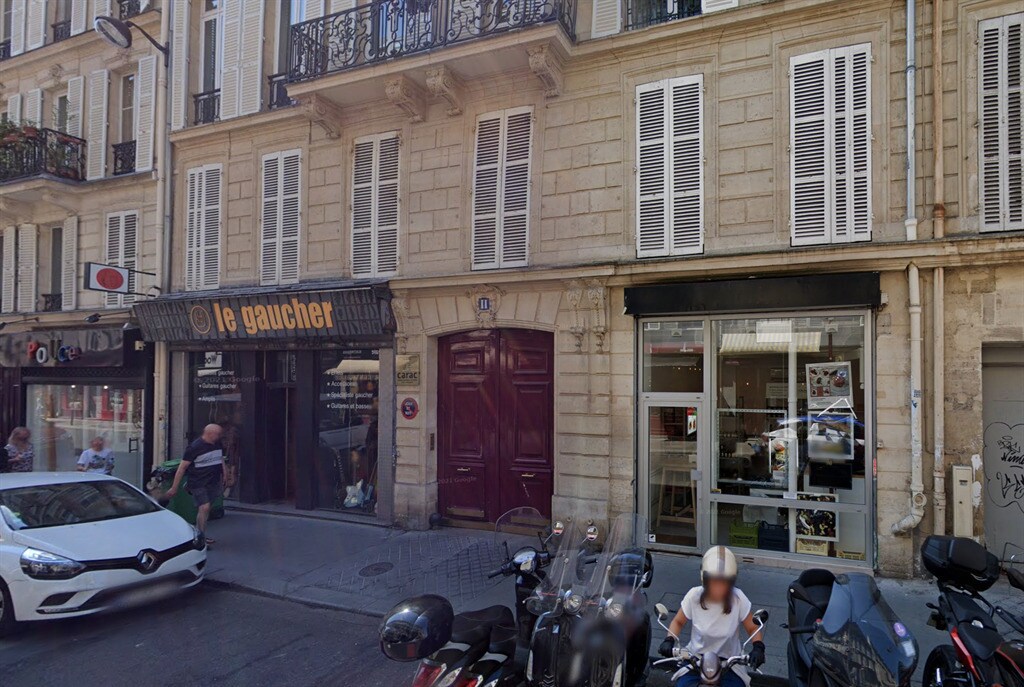 11 Rue De Douai, Paris à louer Photo de l’immeuble– Image 1 sur 3