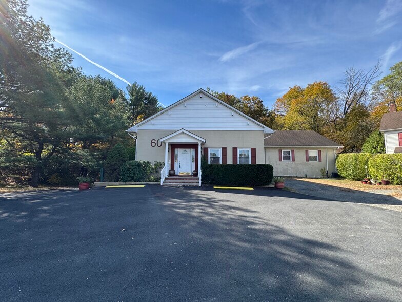 60 State Route 15 S, Wharton, NJ à louer - Photo de l’immeuble – Image 2 sur 6