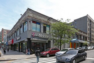 Plus de détails pour 553-561 W 157th St, New York, NY - Local commercial à louer