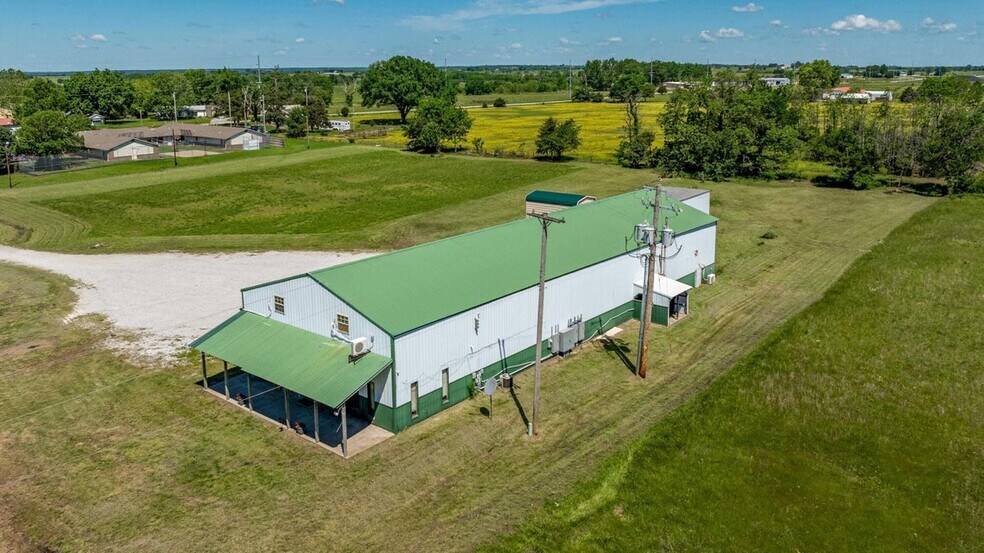 286 Industrial St, Welch, OK à vendre - Photo de l’immeuble – Image 2 sur 11