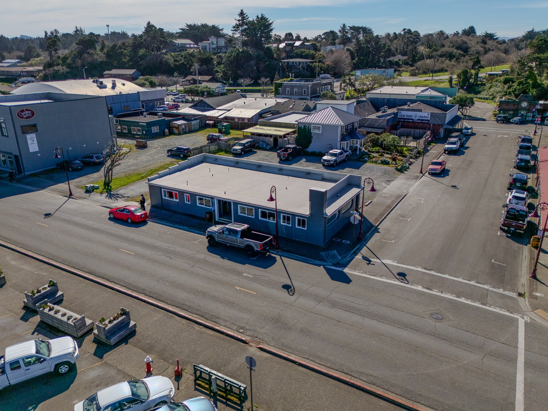 125 Baltimore Ave SE, Bandon, OR à vendre Photo principale– Image 1 sur 32