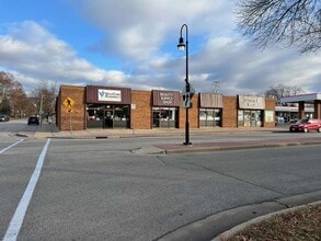 501 S Grand Ave, Waukesha, WI à louer Photo de l’immeuble– Image 1 sur 1
