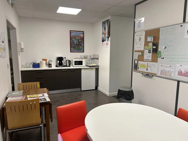 Bureau dans Nantes à louer - Photo de l’immeuble – Image 3 sur 5