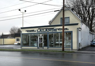Plus de détails pour 36 Marlborough St N, Cornwall, ON - Local commercial à vendre