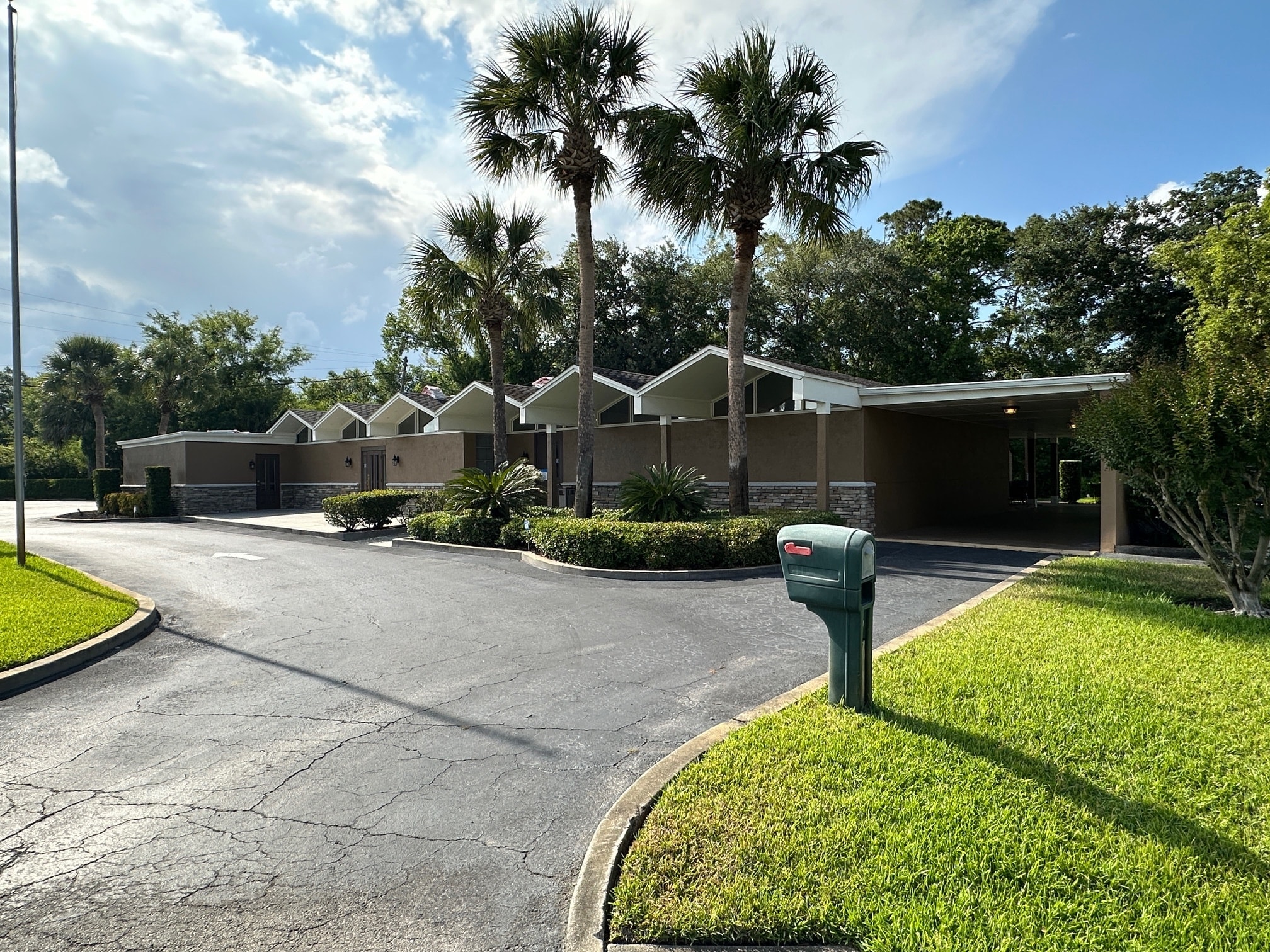 500 E Airport Blvd, Sanford, FL à louer Photo de l’immeuble– Image 1 sur 23