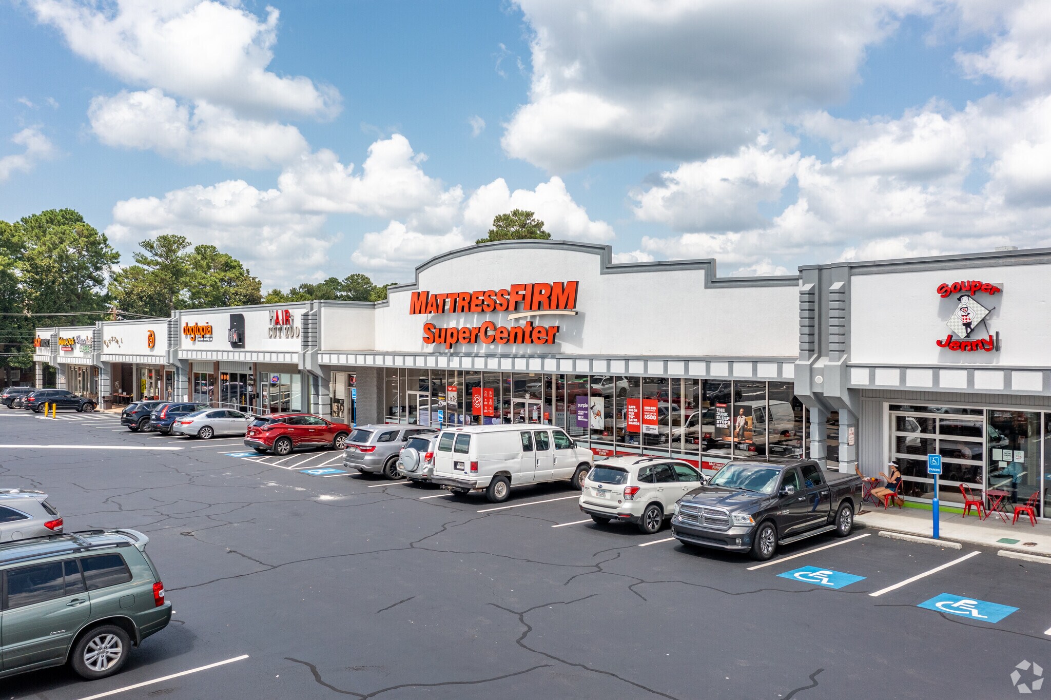 2090 N Decatur Rd, Decatur, GA à louer Photo principale– Image 1 sur 2