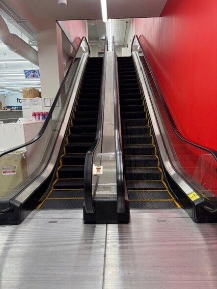 1031-1041 W Addison St, Chicago, IL à louer - Photo intérieure – Image 3 sur 7