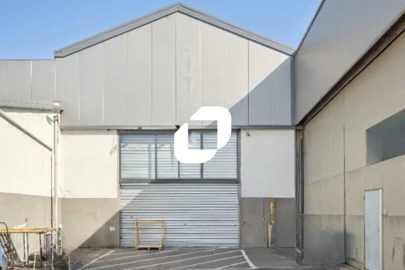 Local d’activités dans Épinay-sur-Seine à louer - Photo de l’immeuble – Image 1 sur 12