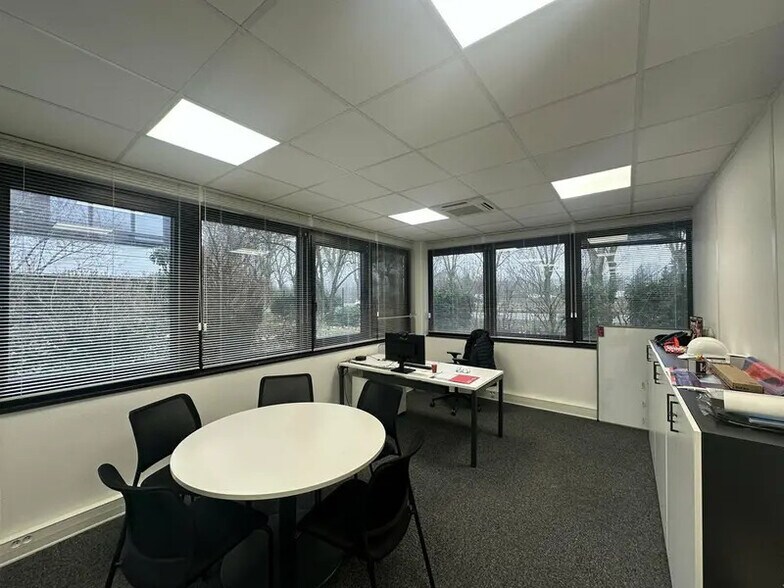 Bureau dans Strasbourg à louer - Photo intérieure – Image 2 sur 4