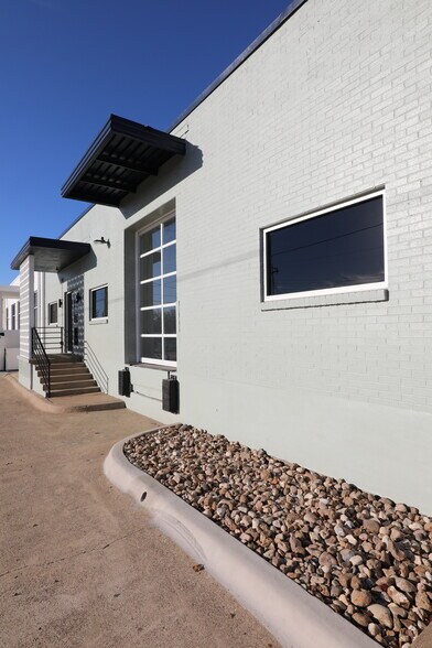 2264 Vantage St, Dallas, TX à louer - Photo de l’immeuble – Image 2 sur 5