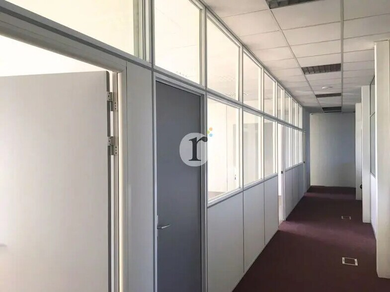 Bureau dans Ronchin à louer - Photo de l’immeuble – Image 2 sur 10