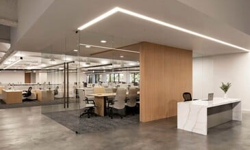 611 Anton Blvd, Costa Mesa, CA à louer Photo intérieure– Image 2 sur 4