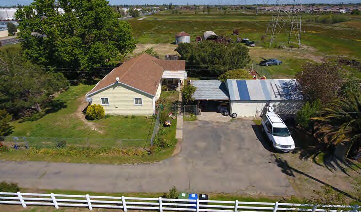 9846 Waterman Rd, Elk Grove, CA à vendre - Photo de l’immeuble – Image 3 sur 4