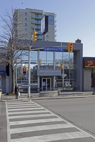 Plus de détails pour 39 Lakeshore Rd E, Mississauga, ON - Bureau à vendre