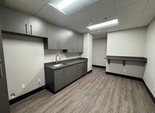 560 Mill St, Reno, NV à louer Photo intérieure– Image 2 sur 5