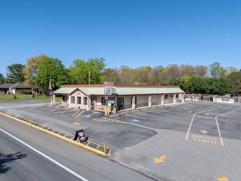 232 W Moorestown Rd, Wind Gap, PA à vendre - Photo de l’immeuble – Image 2 sur 64