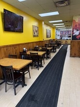 95-01-95-07 63rd Dr, Rego Park, NY à louer Photo intérieure– Image 1 sur 4