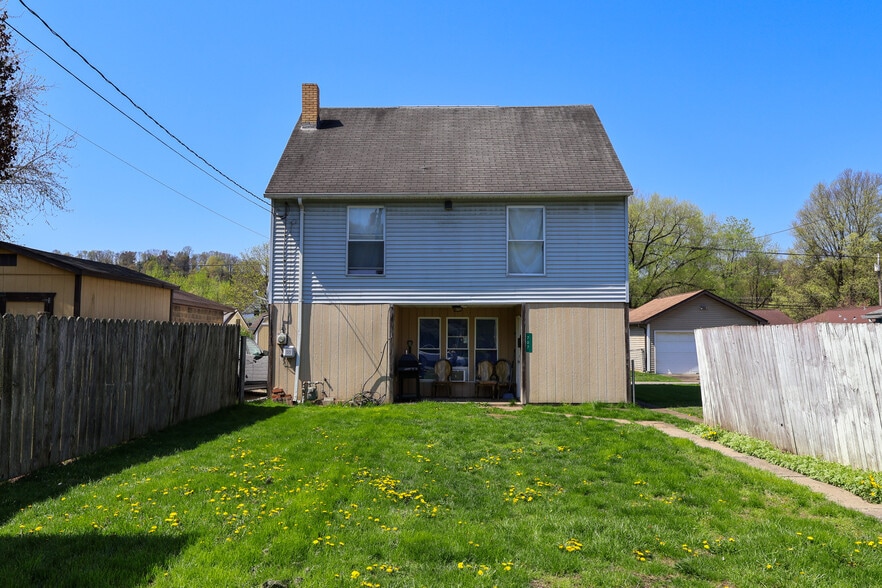 707 Woodward Ave, Kittanning, PA à vendre - Photo principale – Image 1 sur 1