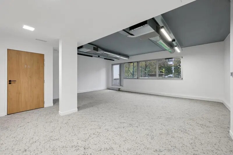 Bureau dans Boulogne-Billancourt à louer - Photo de l’immeuble – Image 3 sur 14